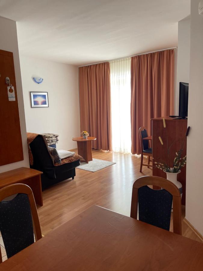 Villa Sunce Podgora Exterior photo